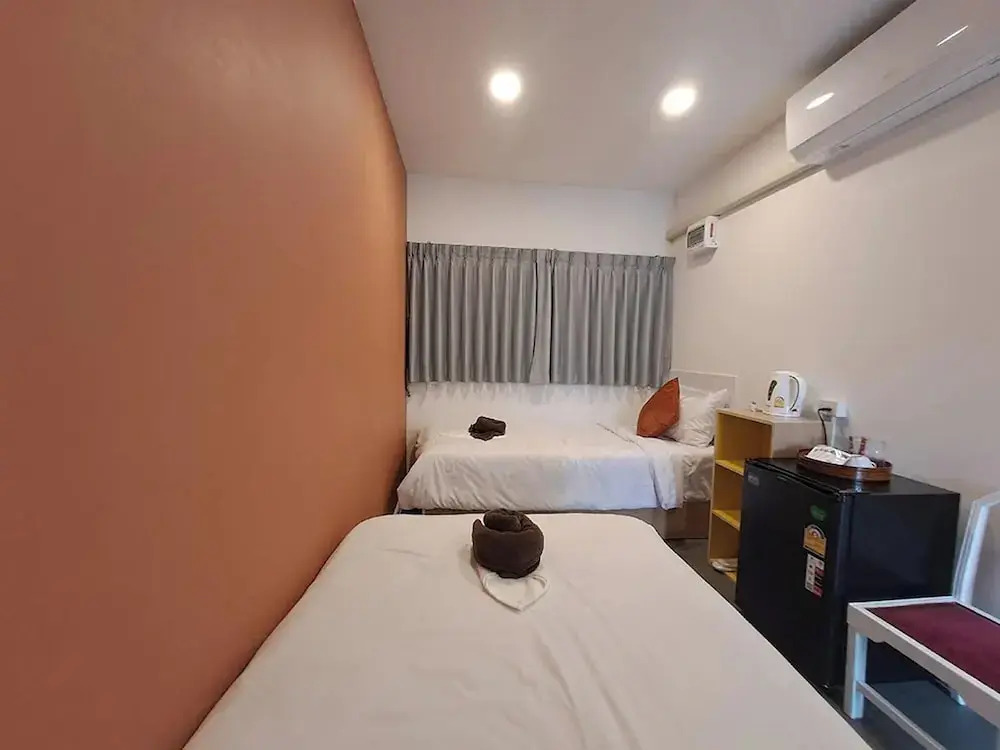 Nomads Homestay Sriracha