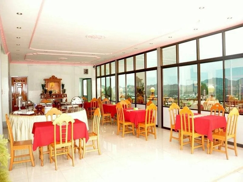 New Palace Hotel