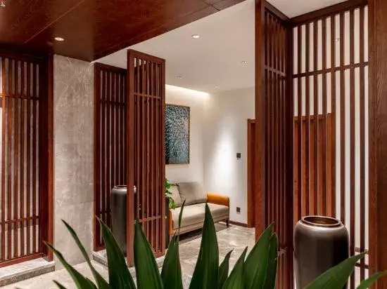 Yunyi Zhenyue Garden Hotel