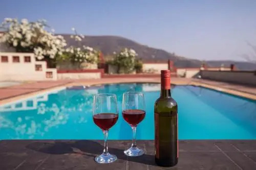 Villa Dazzle by StayVista - Unwind in a Mountain-City View Villa with a Terrace Pool