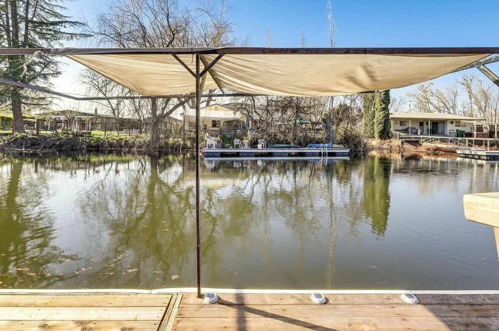 Clear Lake Gem on Canal w/ Dock: Dogs Welcome