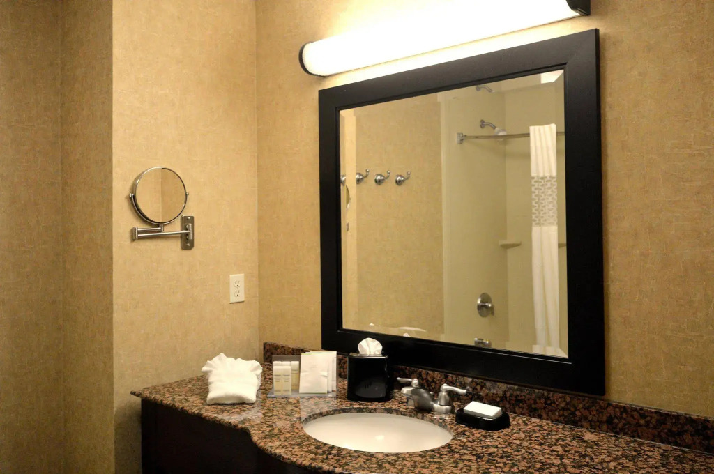 Hampton Inn & Suites Carson City