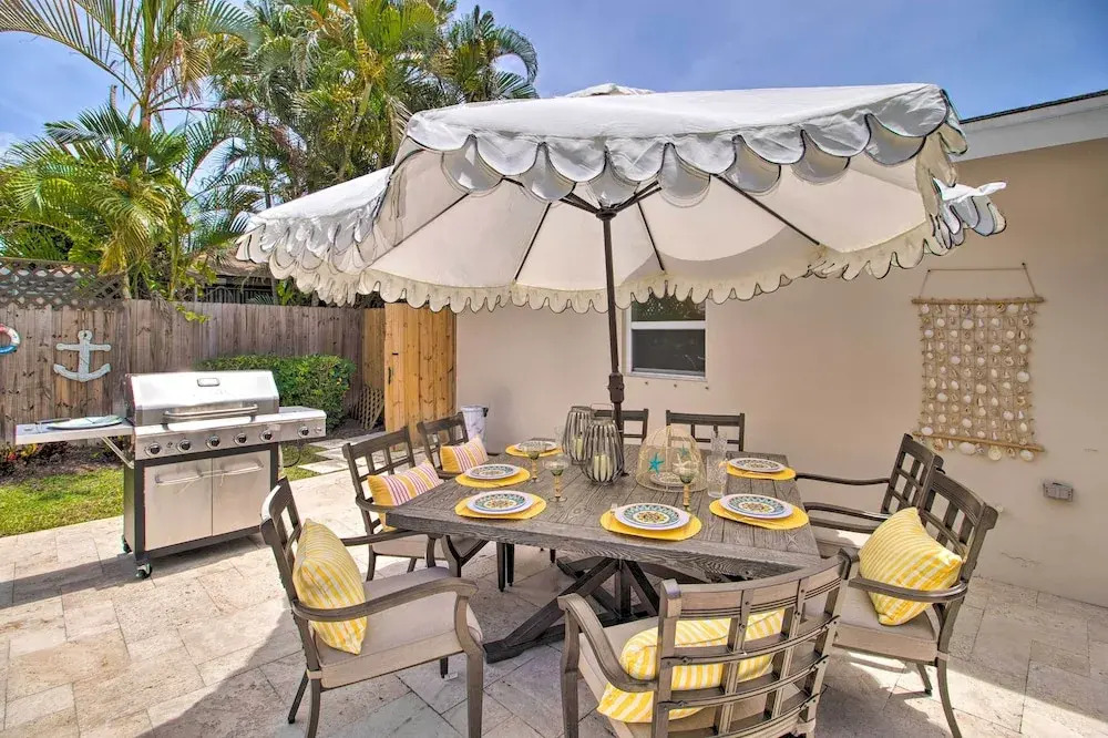 2 Mi to Dtwn: Luxury Getaway in Palm Beach Gardens