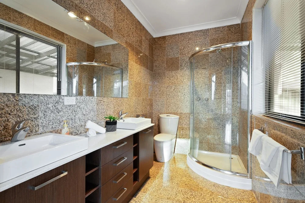 Villa De Marseilles - Melbourne