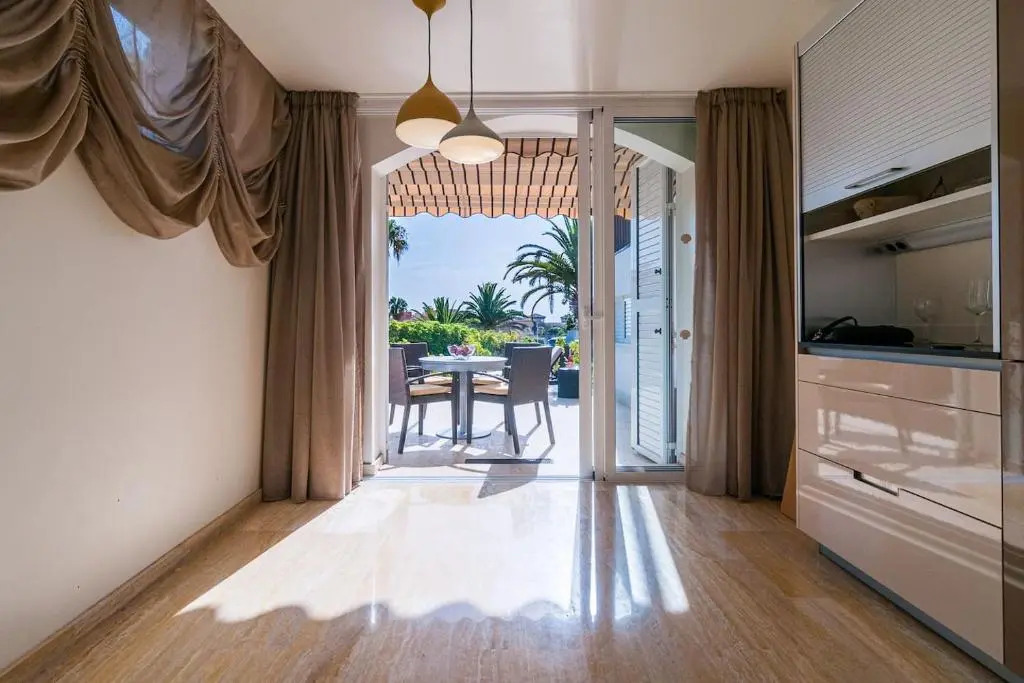 Apartamento Mango next to Del Duque Beach