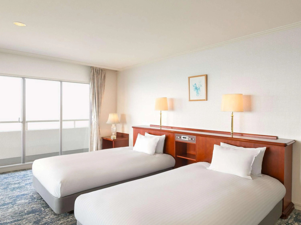 Mercure Kochi Tosa Resort & Spa
