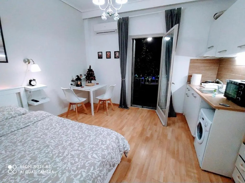 Elegant Central Studio Free wifi and netflix