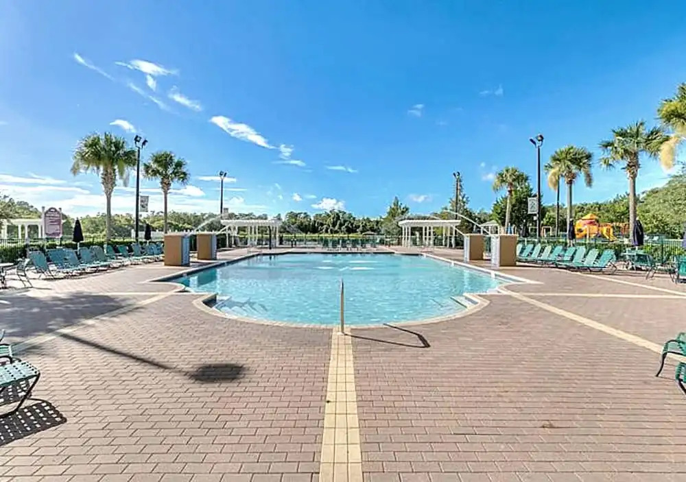 Free Resort Access 4 Bedroom Near Disney with Themed Rooms