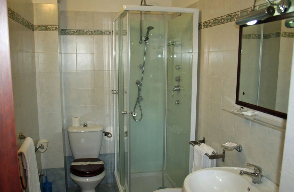 Politi Aparthotel