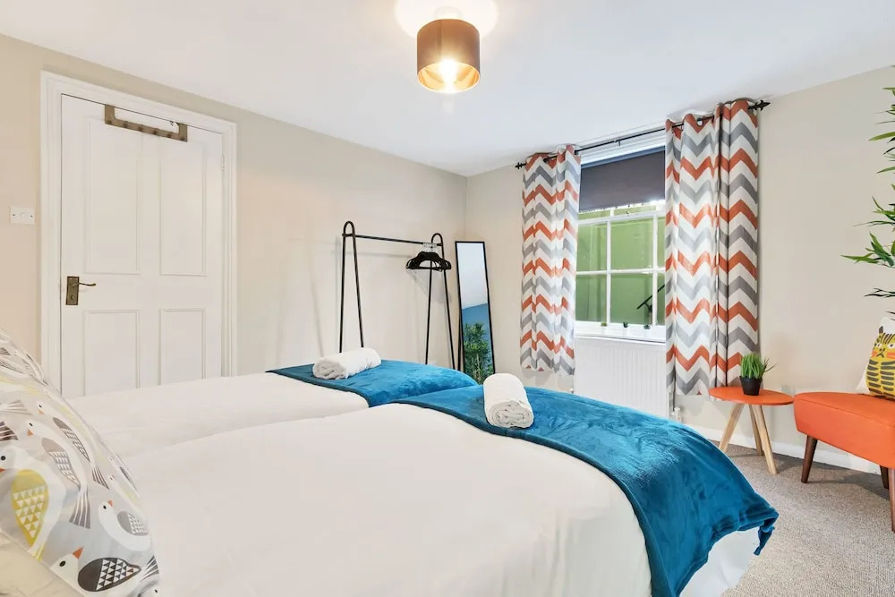 Beach Patio - Seafront One Bedroom apt