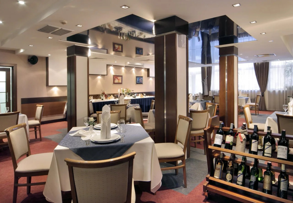 Hotel Forum
