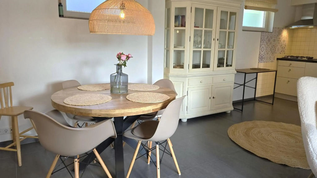 DPO40 Modern holiday home just 2 min from the beach