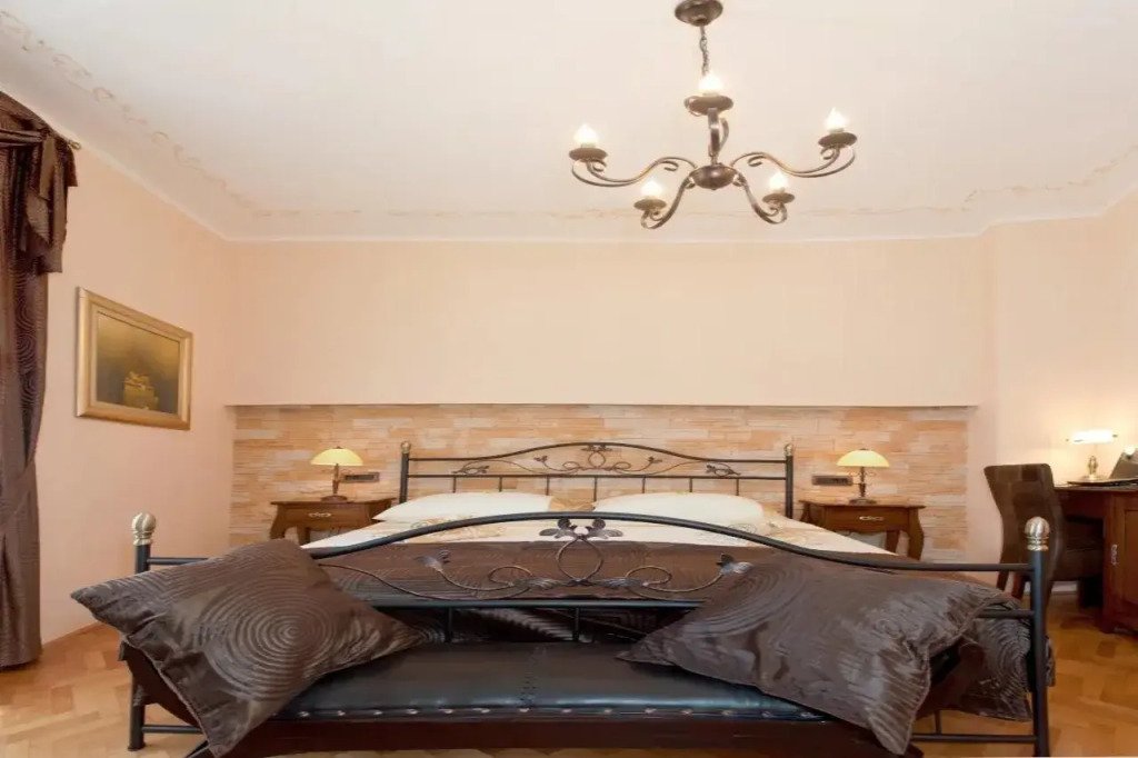 Unique Luxury Rooms