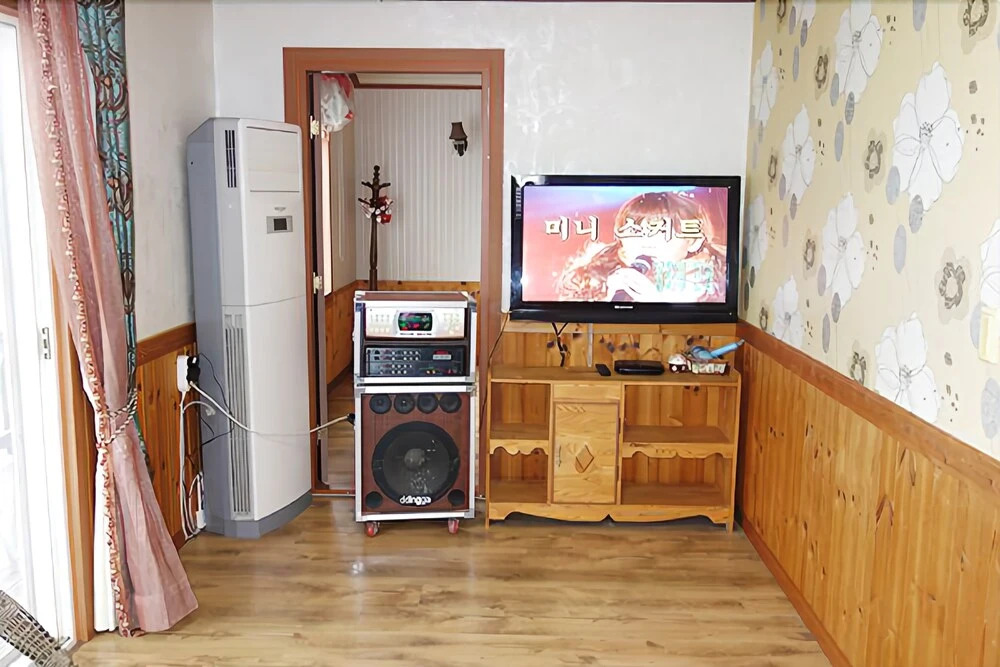 Seosan Sunrise Beach Pension