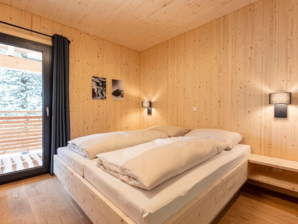 Natural Chalet With Whirlpool