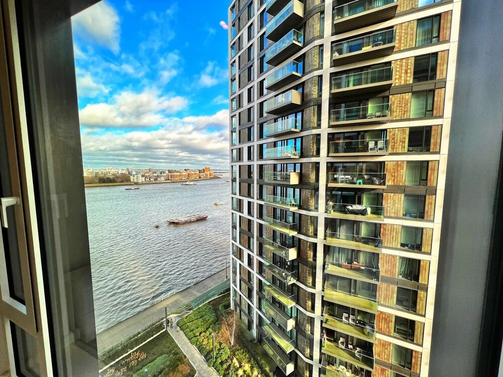 2-bed in Woolwich Riverside With Cinema And Pool
