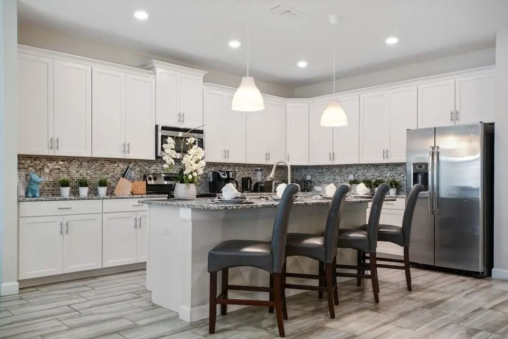 Luxury 6 bedroom home