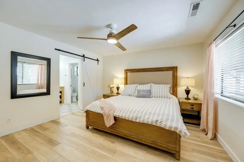 Stylish Flagstaff Hideaway w/ Hot Tub & Fire Pit!