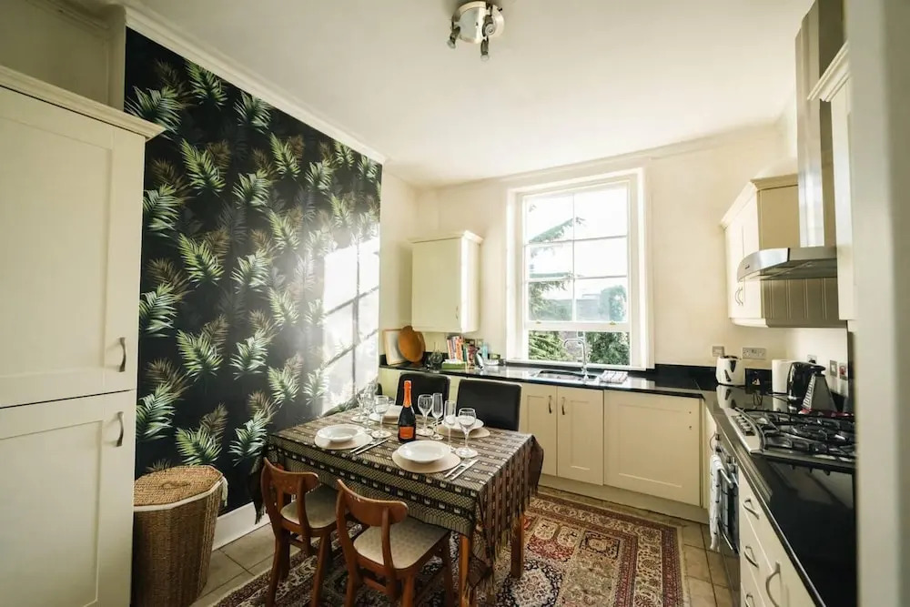 Stylish 2 Bedroom Flat in Camden Town