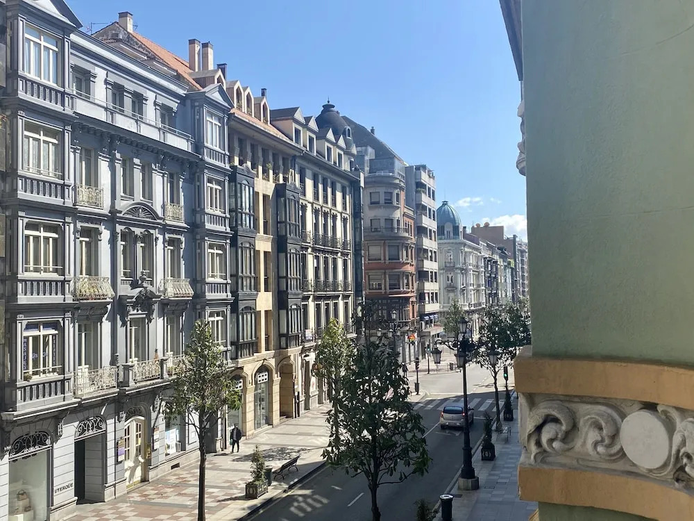 HiHome Hostel Uría