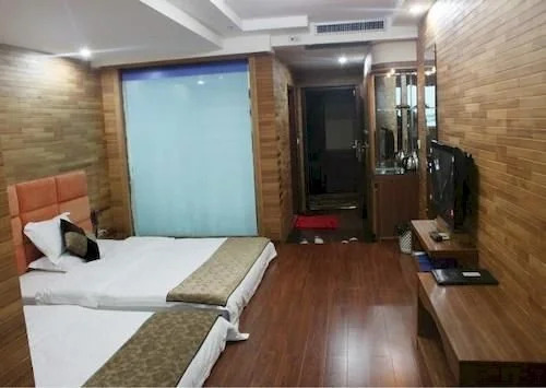 Dongshan Business Hotel