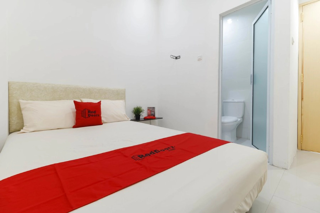 RedDoorz Plus @ Kapuk Business Park