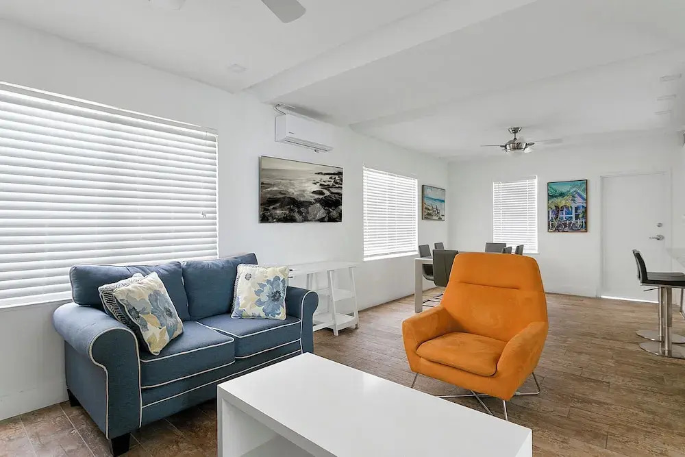 Spacious 1 Bedroom APT at the beach