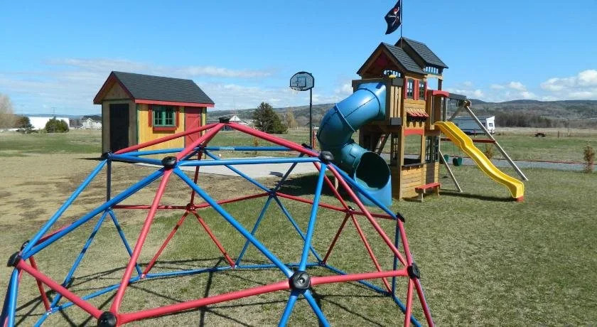 Le Pirate Motel & Camping