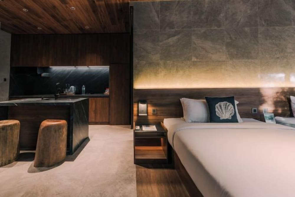 Piece Lio from Japan Managed by H Hospitality Group