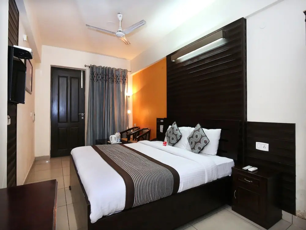 OYO 1732 Hotel The days Inn