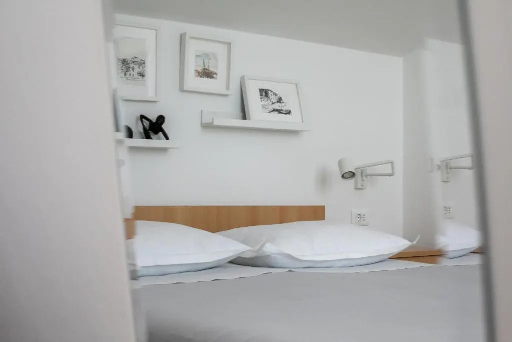 4+1 apartment in the city centre, near the beach