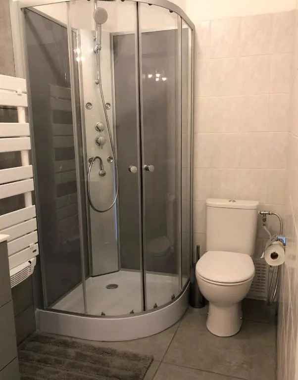 Confort et Décoration Soignée à Carqueiranne
