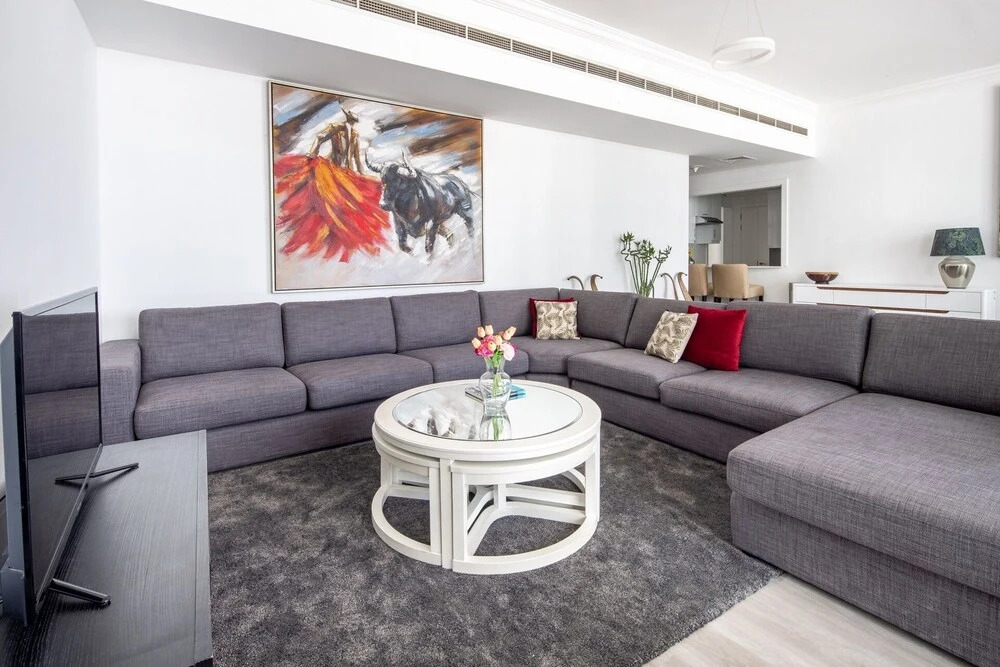 Ravishing 3BR Apartment With Amazing Marina Views