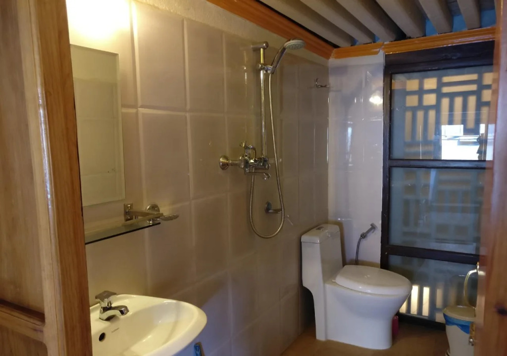 Hiranya Guest House