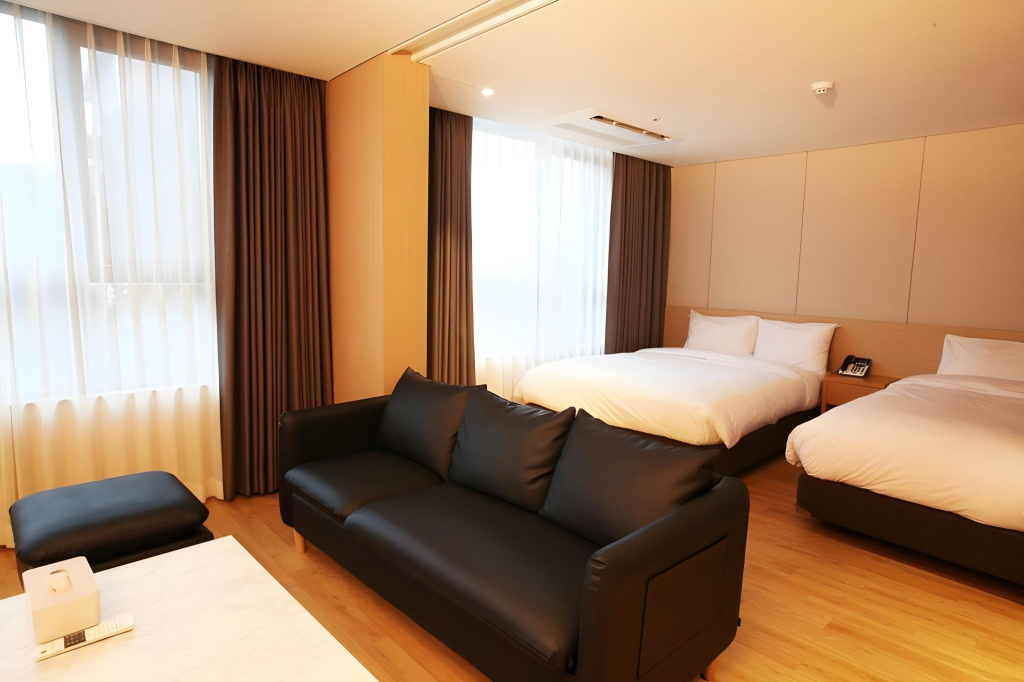 Hotel Zinc