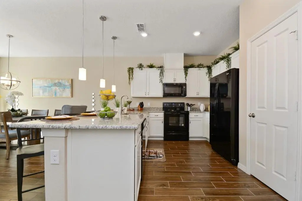 Family Friendly 4 Bedroom Close to Disney 5148