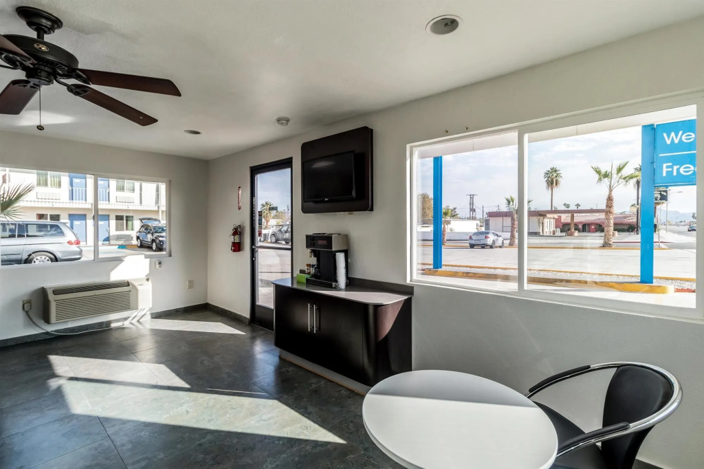 Motel 6-Blythe, CA - South