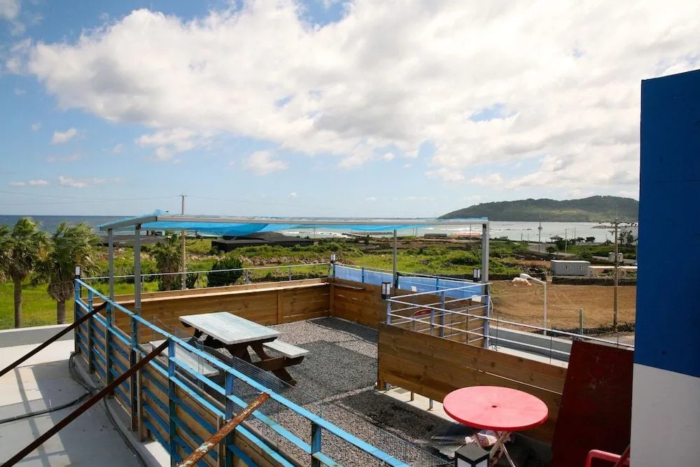 Blue Sea Guesthouse - Hostel