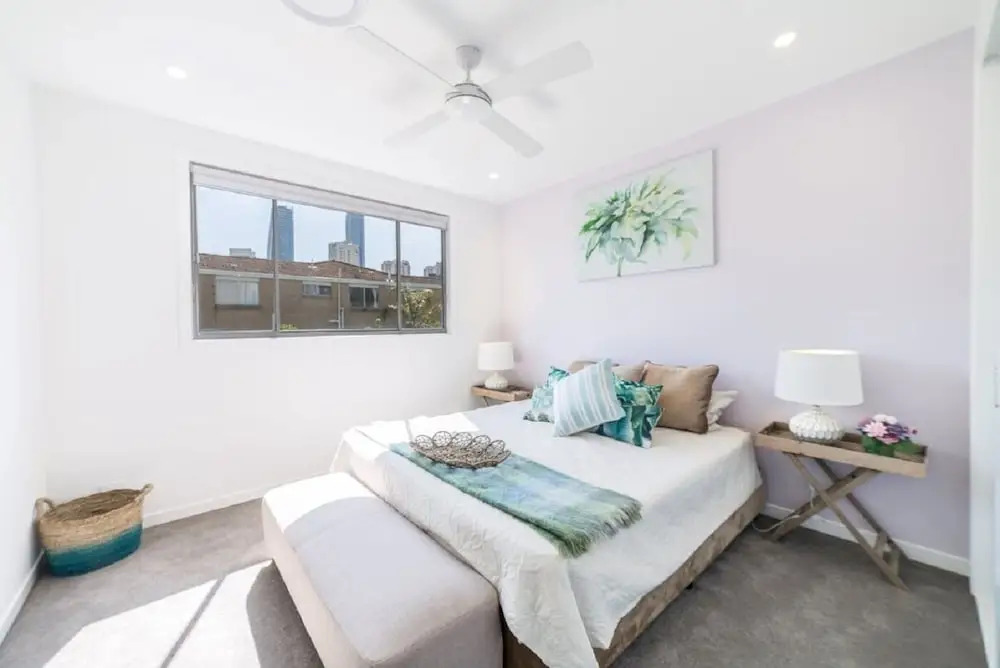 Gold Coast Private Villas - Waterfront Villas
