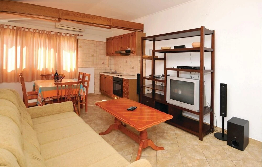 Stunning Home in Kastel Stari With Wifi and 1 Bedrooms