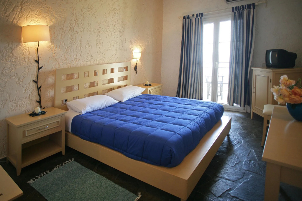 Andros Holiday Hotel