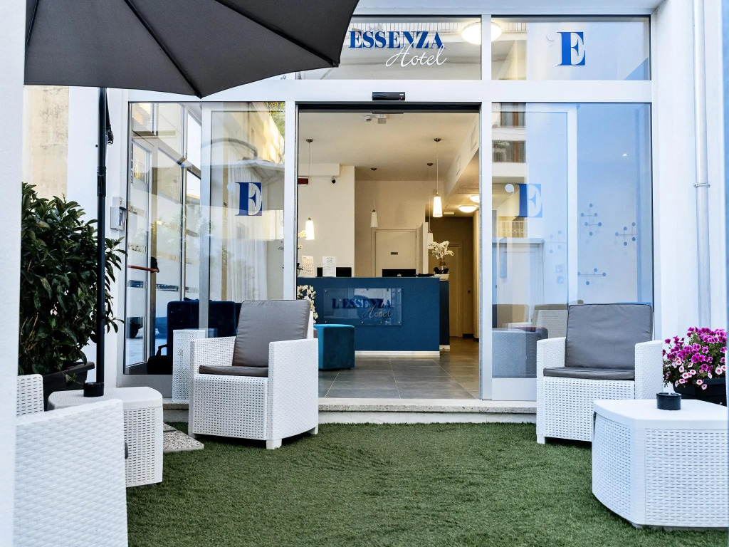 LEssenza Hotel