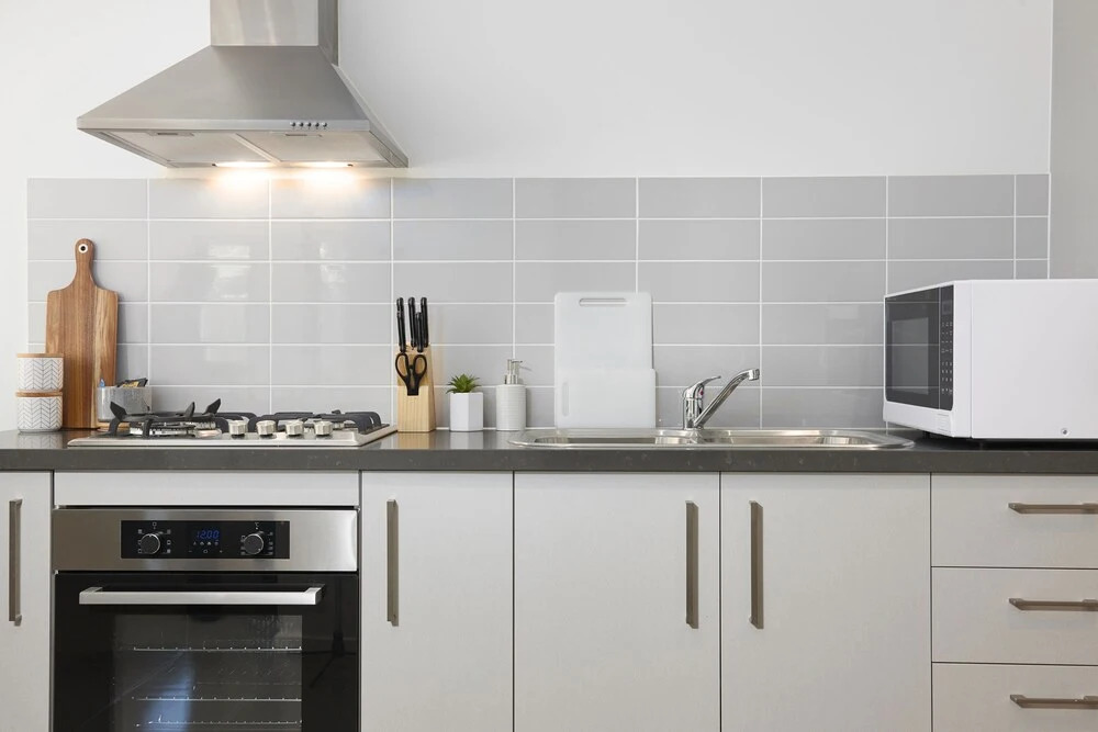 Sleek and Spacious Flat