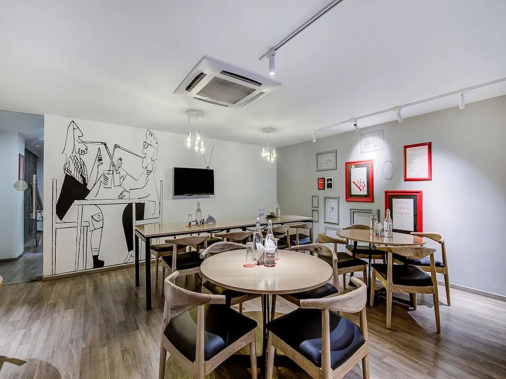 OYO Townhouse 034 -Halcyon Hitech City Road