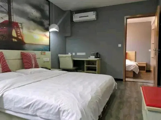 Shankee Chain Hotel (Longli Laobanjie Pedestrian Street)