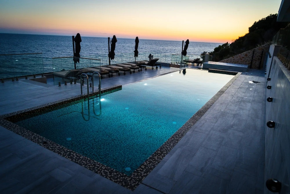 Dollaku Seafront Apartments