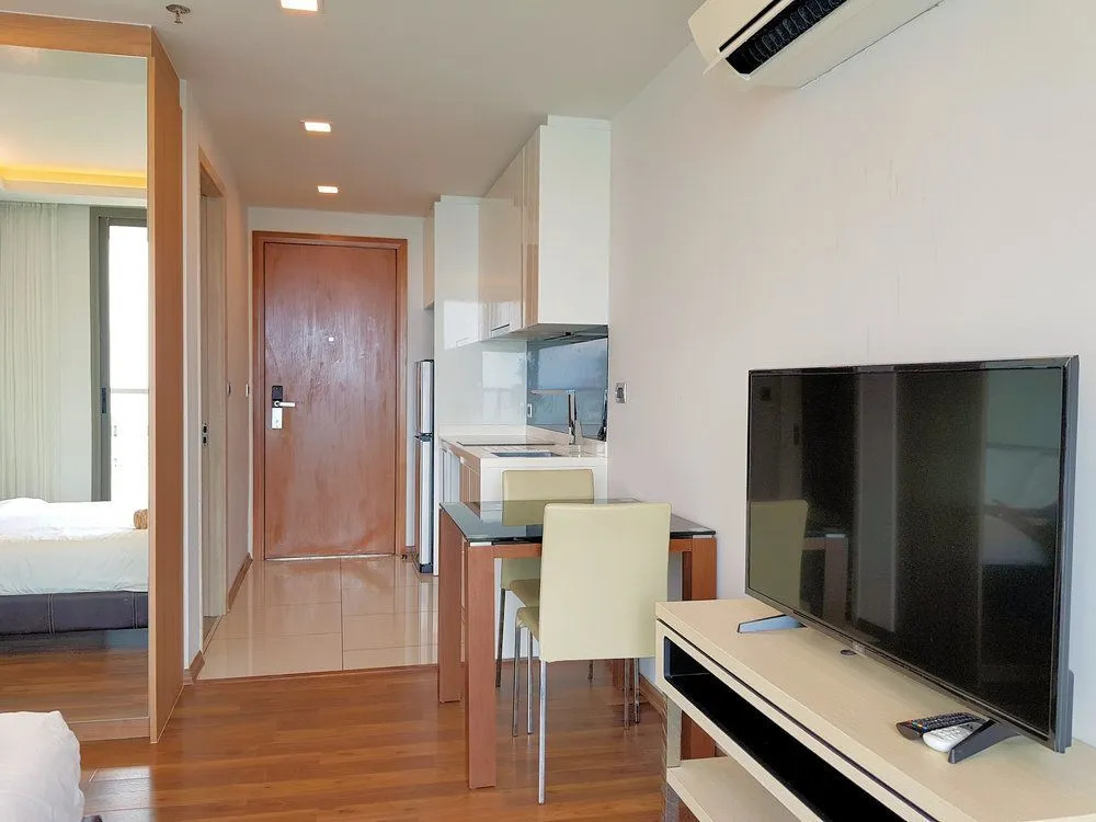 The Peak 1BR-1708 by Pattaya Holiday