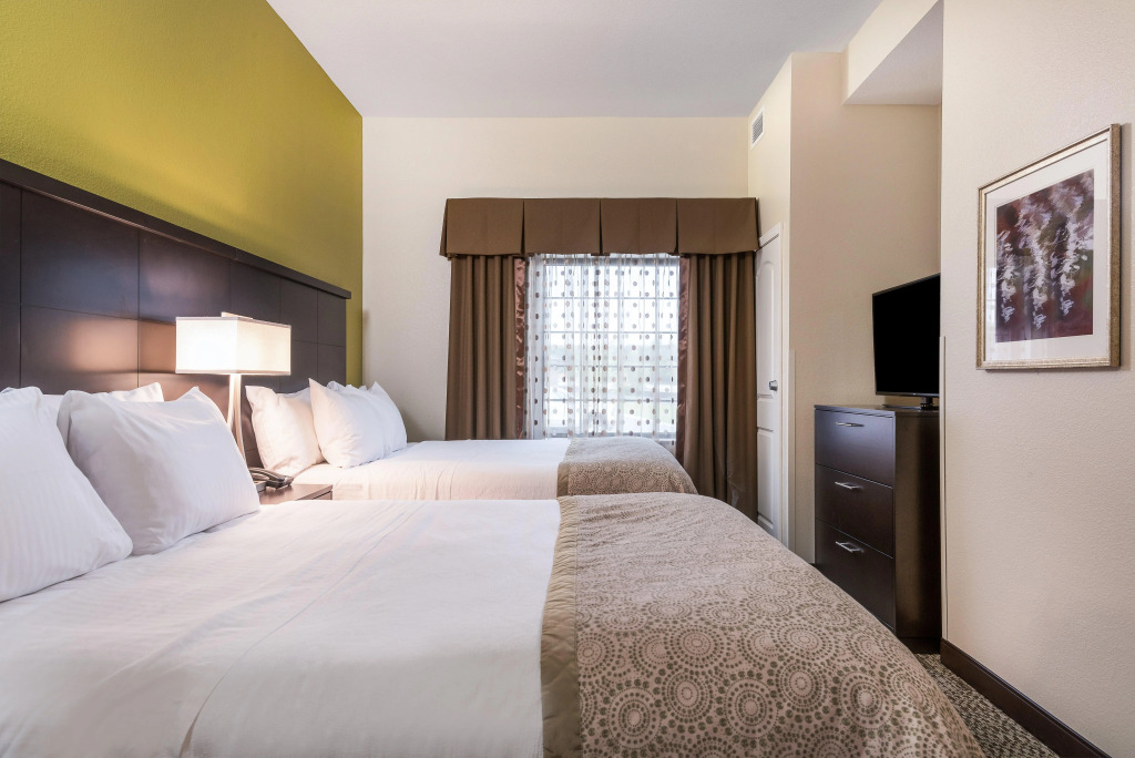 Staybridge Suites Eau Claire - Altoona by IHG