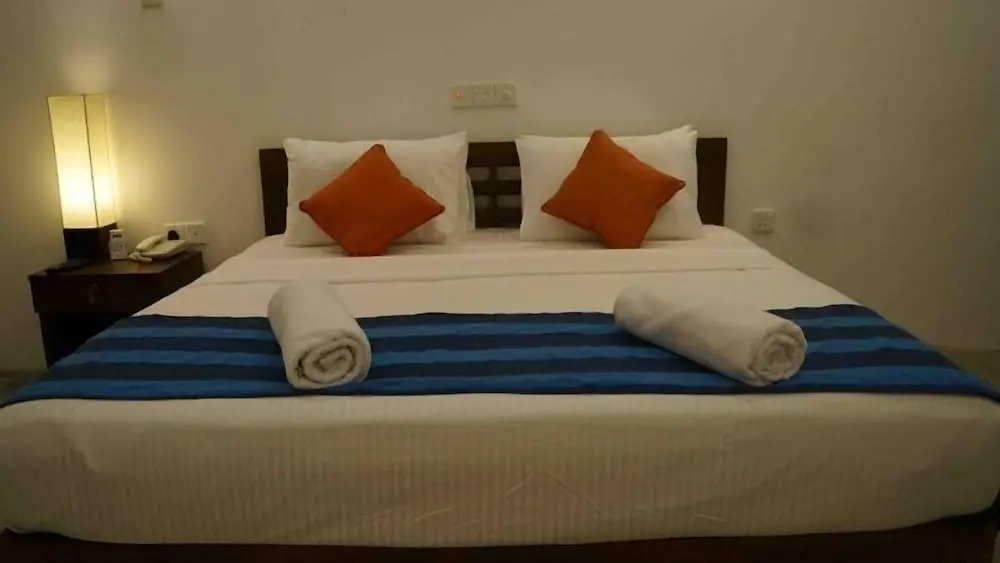Hotel Athgira