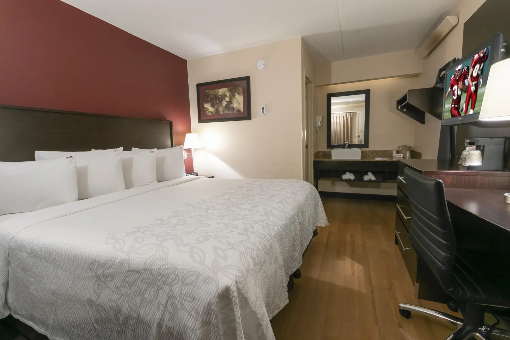 Red Roof Inn PLUS Washington DC - Oxon Hill